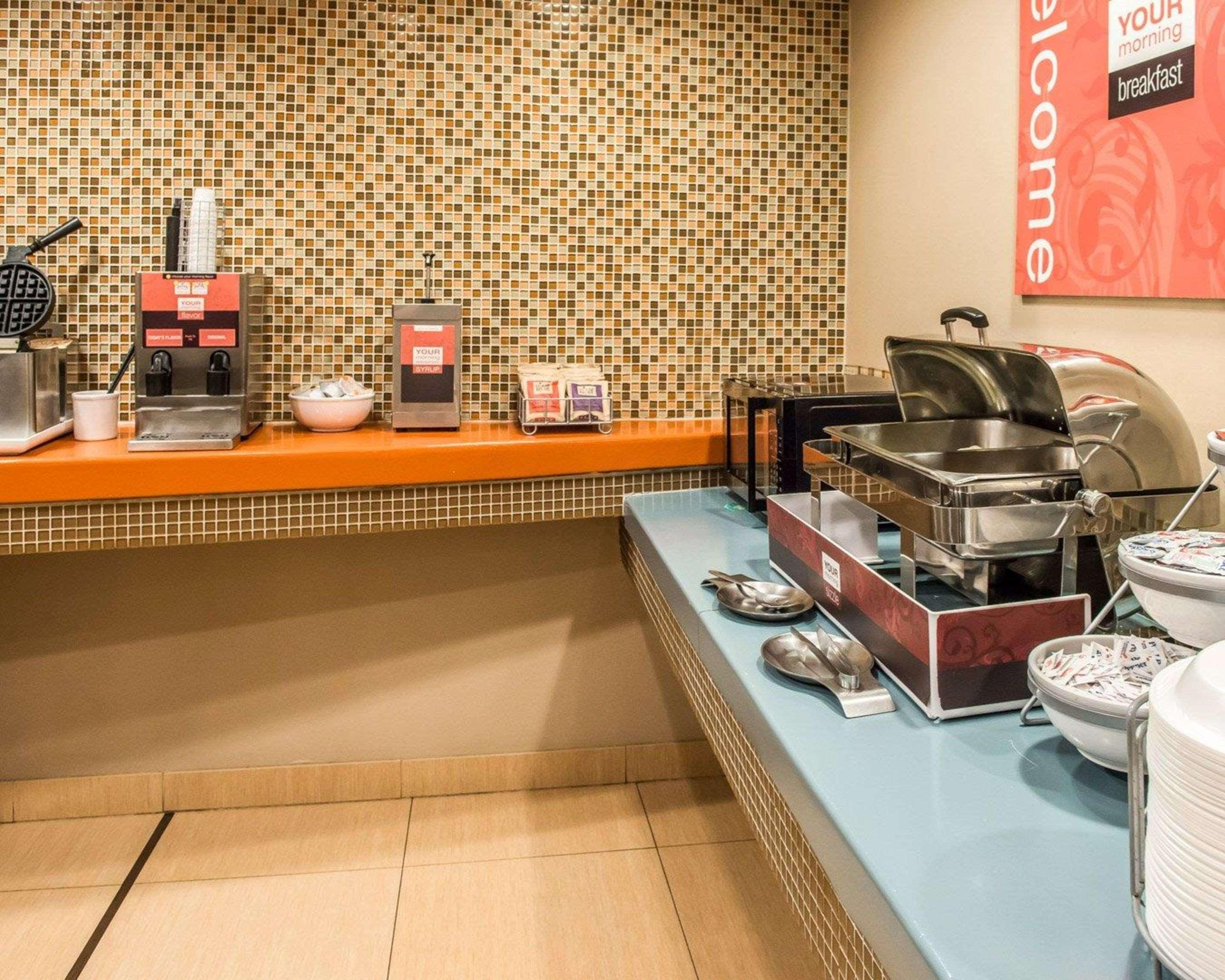 コンフォート イン&スイーツ ワシントン エクステリア 写真